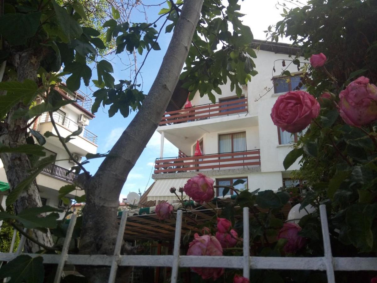 Guesthouse Oasis Kiten  Exterior photo