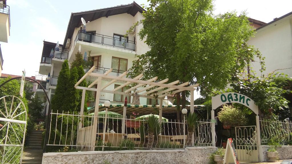 Guesthouse Oasis Kiten  Exterior photo